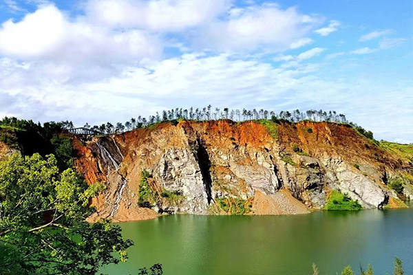 沈阳墓地中山、水、阴阳之间的距离和变化