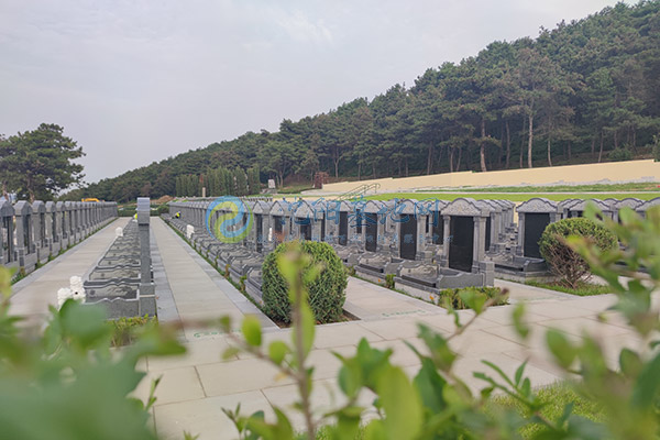 百贯山松陵墓园 百贯山松陵墓园